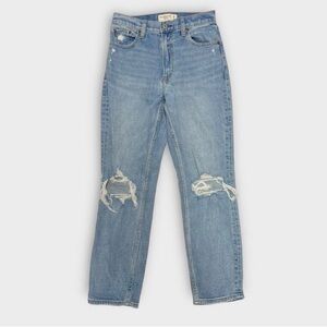 Abercrombie and Fitch The Mom High Rise